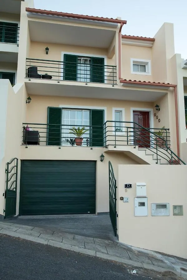 Zizis Place Santa Cruz - Madeira
